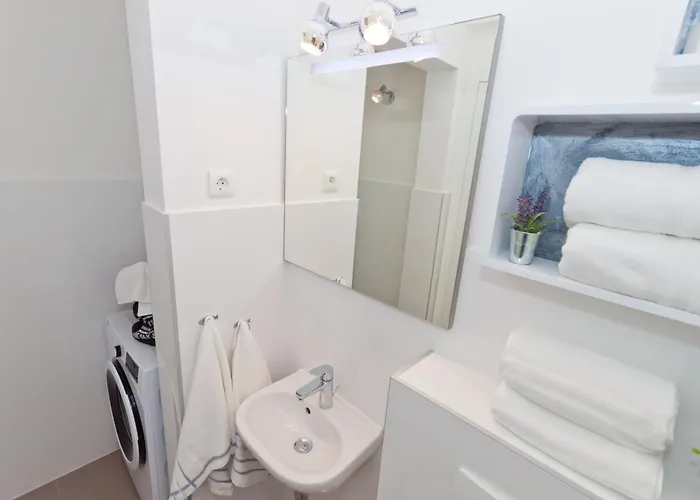 Apartman Bepo With Balcony - Free Parking Split