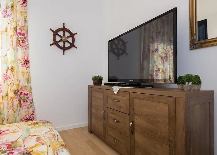 Bepo With Balcony - Free Parking Split